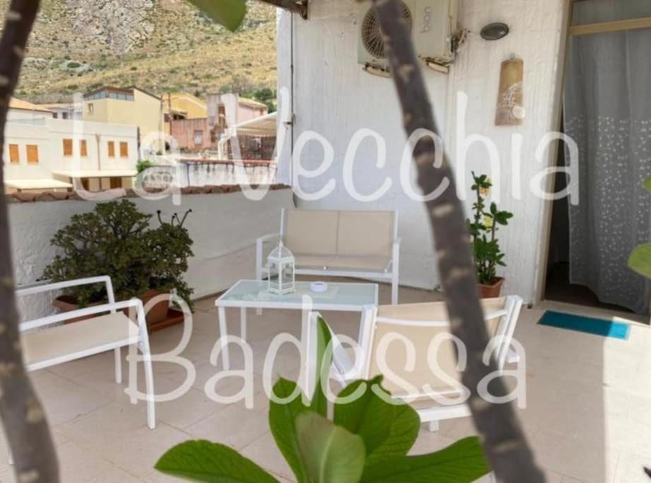 Ferienwohnung La Vecchia Badessa A Due Passi Dal Mare Macari Exterior foto